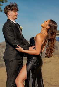 High school seniors Ryan and Melina in a portrait shot on an Ottawa beach by Seb Duper.